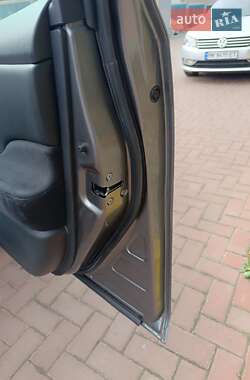 Хэтчбек Nissan Leaf 2015 в 