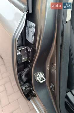 Хэтчбек Nissan Leaf 2015 в 