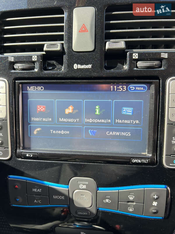 Хэтчбек Nissan Leaf 2013 в Днепре