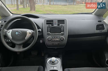 Хетчбек Nissan Leaf 2015 в 
