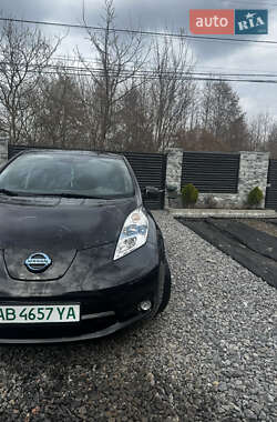 Хетчбек Nissan Leaf 2014 в 