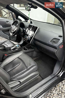 Хетчбек Nissan Leaf 2014 в 