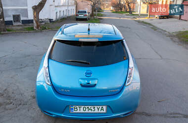 Хетчбек Nissan Leaf 2012 в 