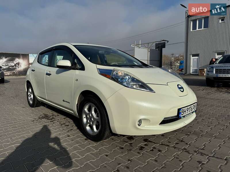 Хетчбек Nissan Leaf 2011 в Одесі