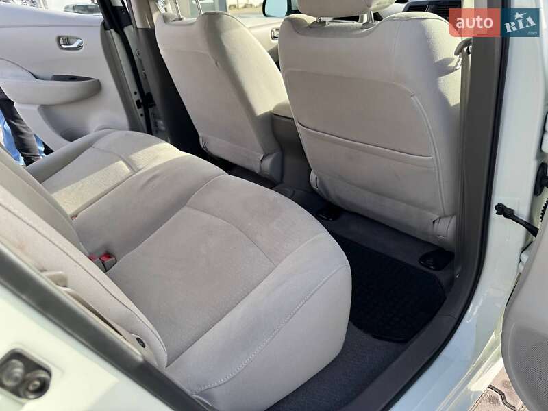 Хетчбек Nissan Leaf 2011 в Одесі