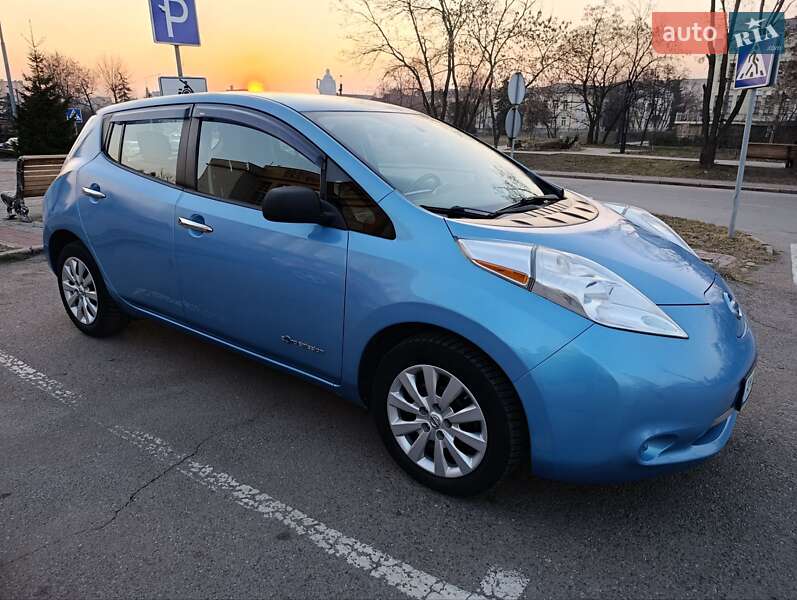 Хэтчбек Nissan Leaf 2014 в Коростене фото 6 Хэтчбек Nissan Leaf 2014 в Коростене