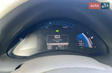 Хетчбек Nissan Leaf 2012 в 
