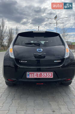Хетчбек Nissan Leaf 2012 в 