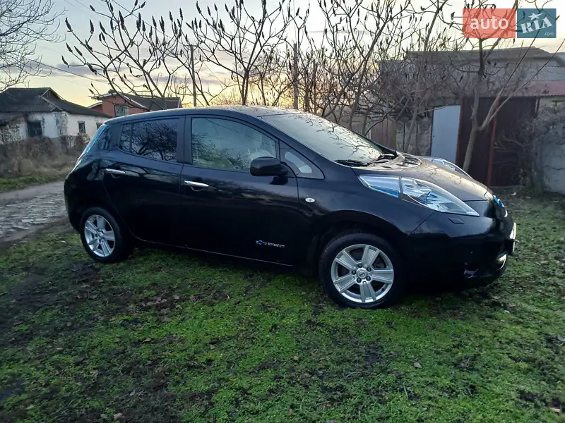 Nissan Leaf 2011