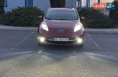 Хетчбек Nissan Leaf 2013 в Новомосковську