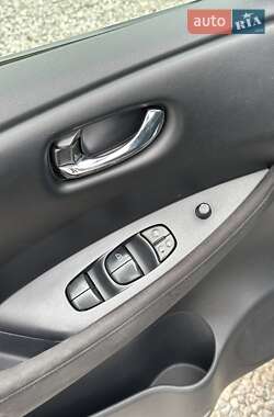 Хэтчбек Nissan Leaf 2014 в 