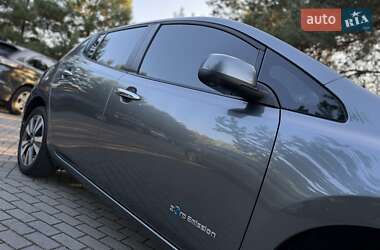 Хетчбек Nissan Leaf 2014 в 