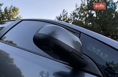 Хетчбек Nissan Leaf 2014 в 