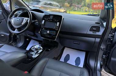 Хетчбек Nissan Leaf 2014 в 
