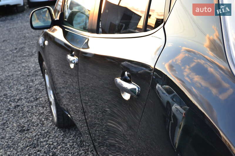 Хэтчбек Nissan Leaf 2012 в Луцке