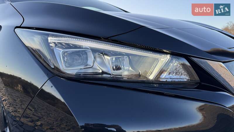 Хэтчбек Nissan Leaf 2019 в Житомире