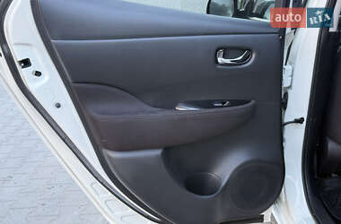 Хэтчбек Nissan Leaf 2013 в Владимире