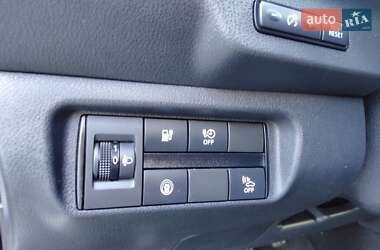 Хэтчбек Nissan Leaf 2019 в 