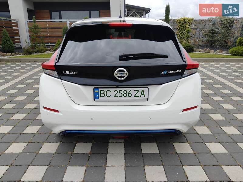 Хэтчбек Nissan Leaf 2019 в Львове