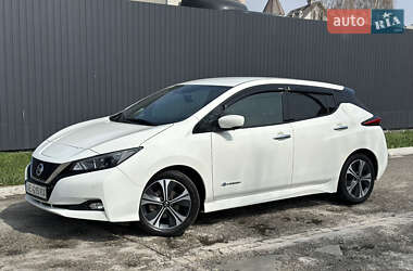 Хэтчбек Nissan Leaf 2019 в Днепре