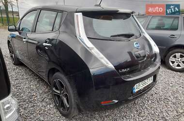 Хэтчбек Nissan Leaf 2013 в 