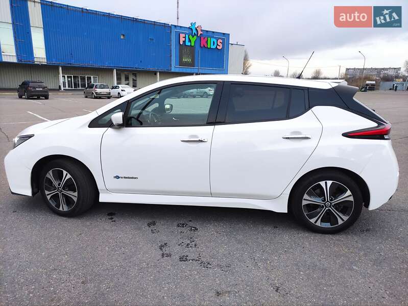 Хэтчбек Nissan Leaf 2019 в Кременчуге фото 7 Хэтчбек Nissan Leaf 2019 в Кременчуге