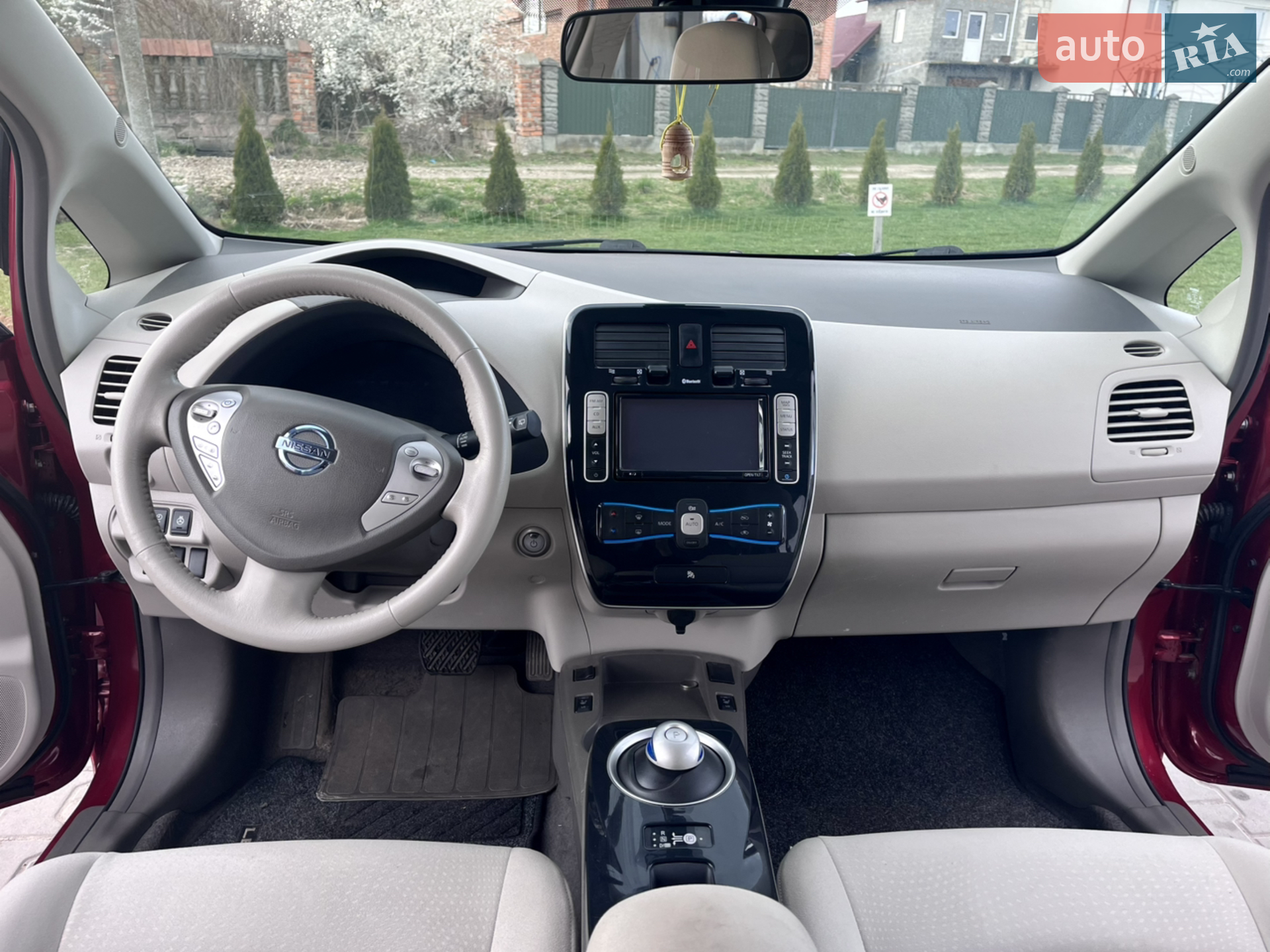 2012 Nissan Leaf - мініатюра 15