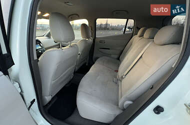 Хетчбек Nissan Leaf 2011 в 