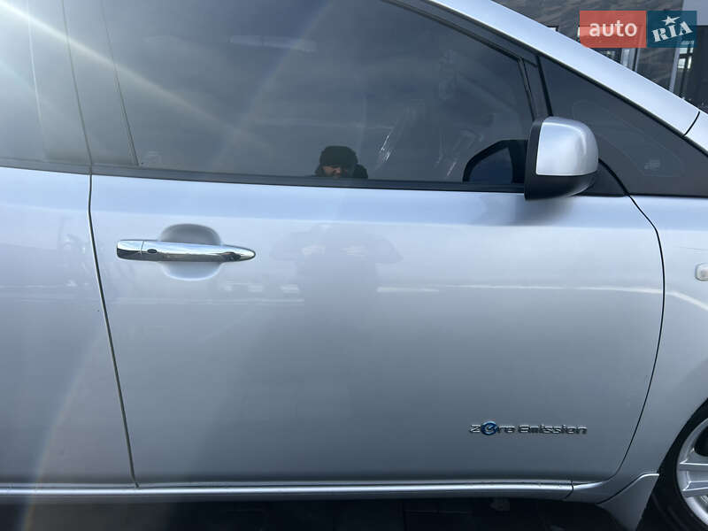 Хетчбек Nissan Leaf 2017 в Івано-Франківську фото 8 Хетчбек Nissan Leaf 2017 в Івано-Франківську