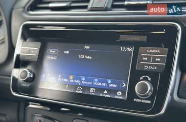 Хэтчбек Nissan Leaf 2018 в 