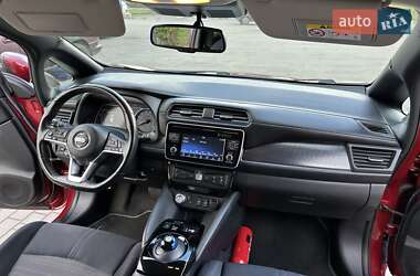 Хэтчбек Nissan Leaf 2018 в 