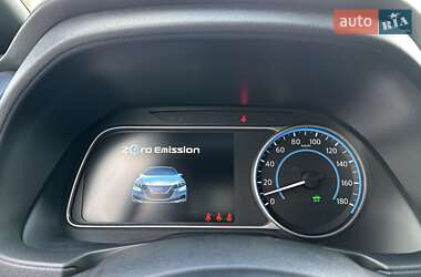 Хэтчбек Nissan Leaf 2018 в 