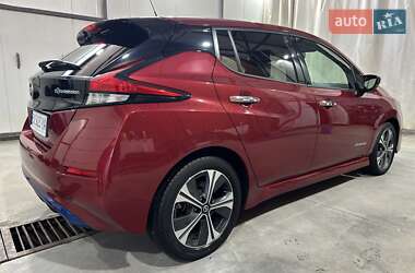 Хэтчбек Nissan Leaf 2018 в 