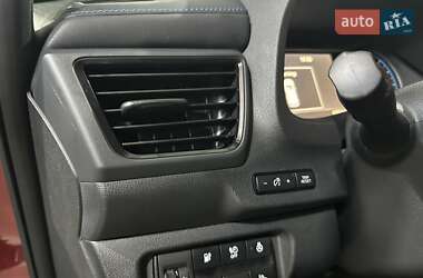 Хэтчбек Nissan Leaf 2018 в 