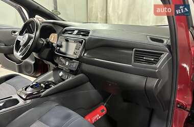 Хэтчбек Nissan Leaf 2018 в 