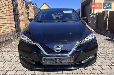 Хетчбек Nissan Leaf 2020 в 