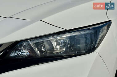 Хетчбек Nissan Leaf 2019 в 