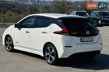 Хетчбек Nissan Leaf 2019 в 