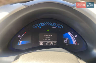 Хетчбек Nissan Leaf 2012 в 