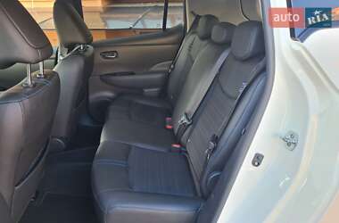 Хетчбек Nissan Leaf 2020 в 