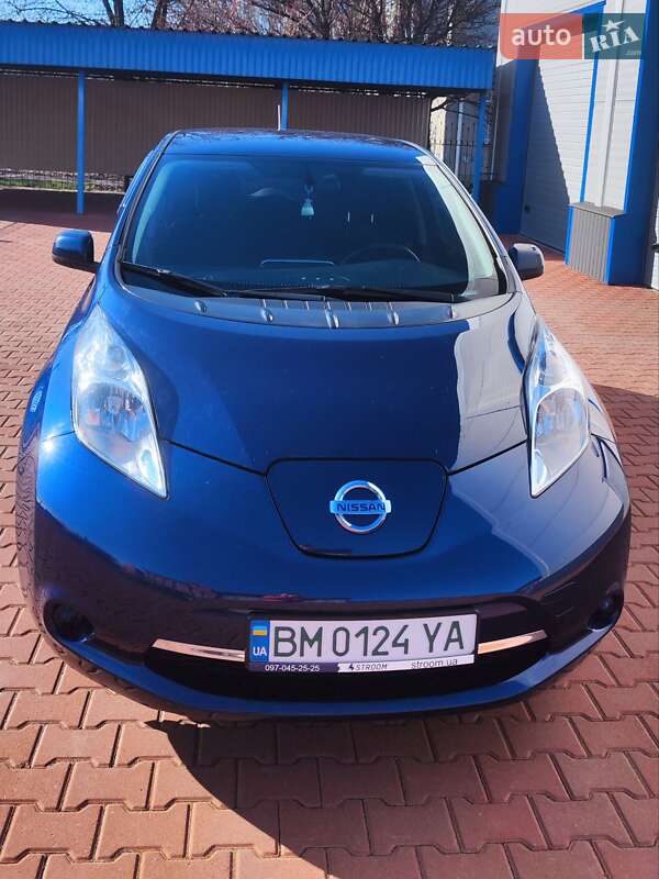 Хэтчбек Nissan Leaf 2017 в Сумах