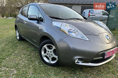 Хэтчбек Nissan Leaf 2014 в Радивилове