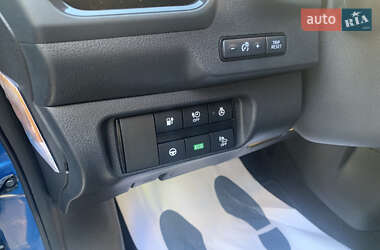 Хэтчбек Nissan Leaf 2019 в 