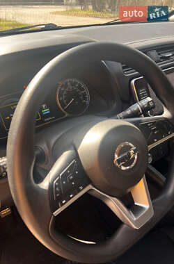 Хэтчбек Nissan Leaf 2020 в 