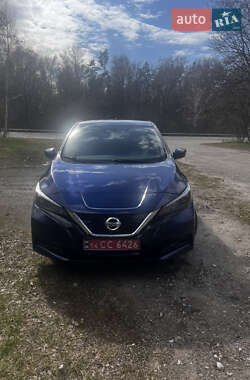 Хэтчбек Nissan Leaf 2020 в 
