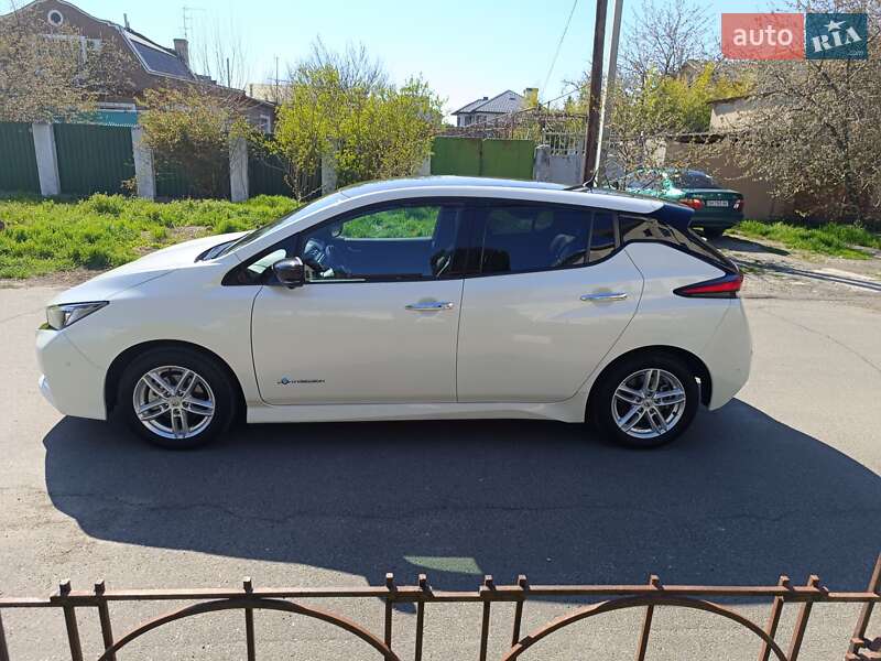 Хетчбек Nissan Leaf 2019 в Одесі фото 4 Хетчбек Nissan Leaf 2019 в Одесі