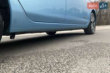 Хэтчбек Nissan Leaf 2014 в 