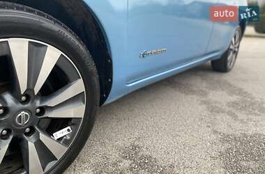 Хэтчбек Nissan Leaf 2014 в 