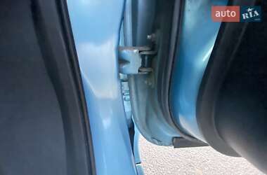 Хэтчбек Nissan Leaf 2014 в 