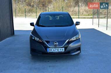 Хетчбек Nissan Leaf 2021 в 